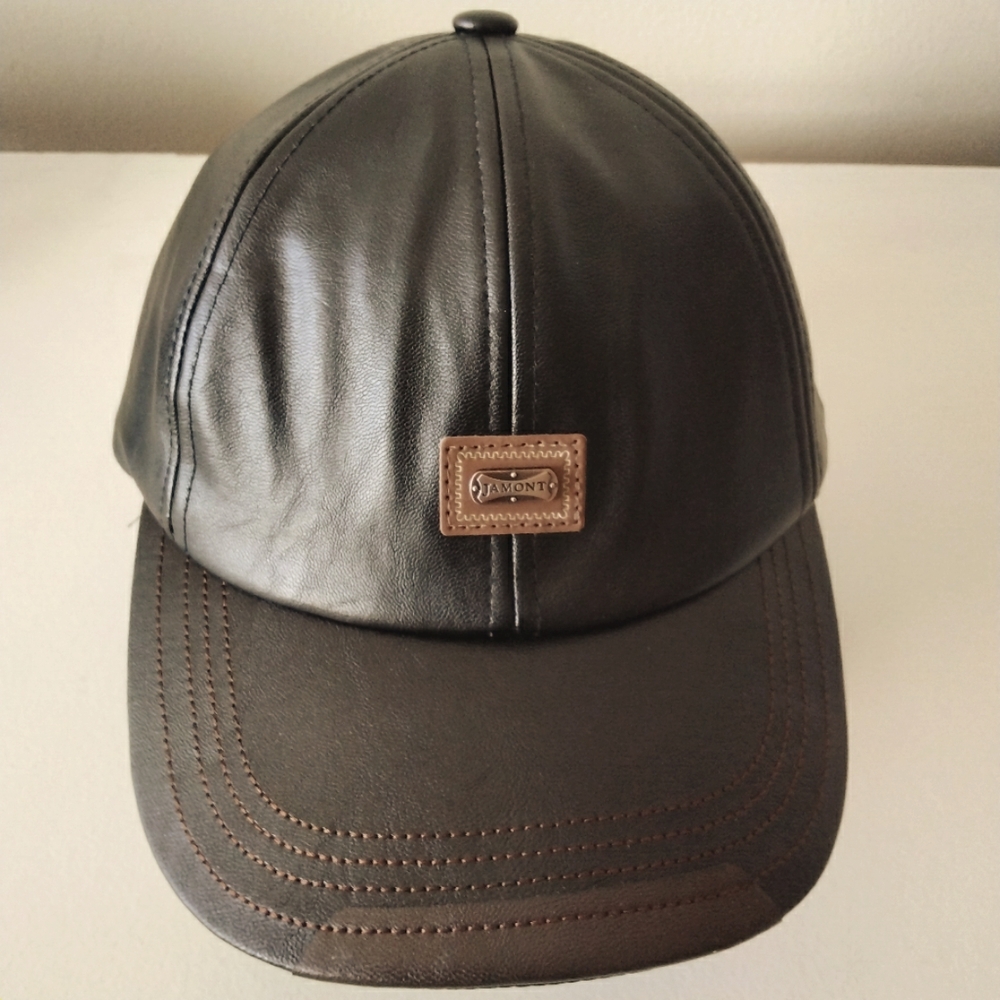 BROWN LEATHER BASEBALL CAP